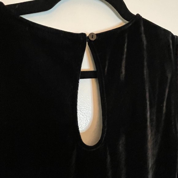 Modcloth Ruffled V-Neck Velvet Jumpsuit - Picture 6 of 7